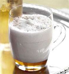 Steamed Milk with Honey & Cloves