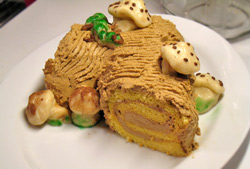 clumsy cook buche de noel