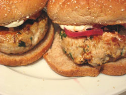spicy turkey burgers with balsamic marinated onions