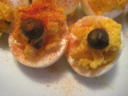 devil eyes deviled eggs halloween